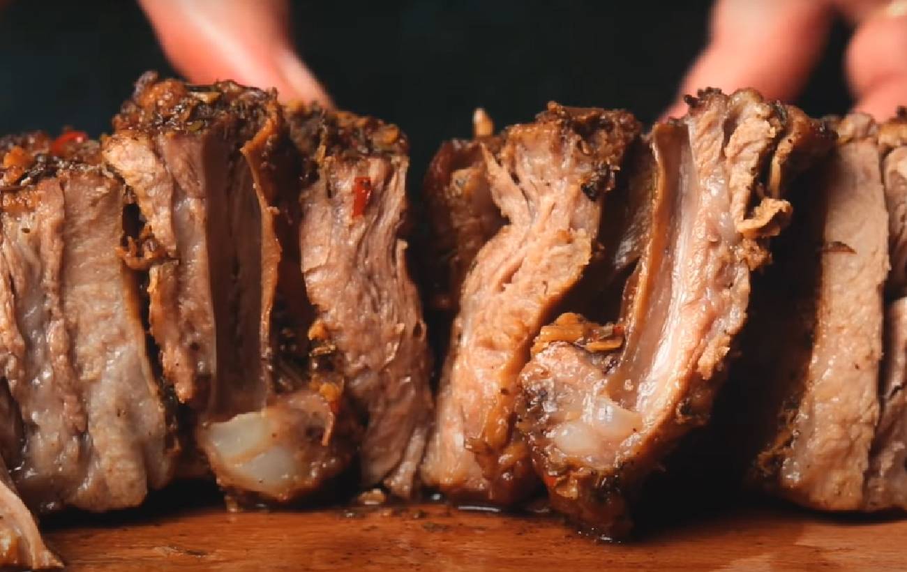 Вкусные и простые блюда из свинины: три рецепта для ежедневного или праздничного стола